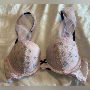 NWT $78 Victoria Secret Embellished Dream Angel Push Up Bra 34C